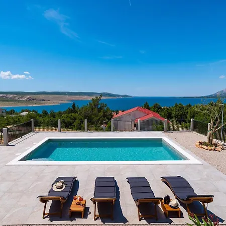 Holiday home Gorgeous In With House Sea View Rovanjska