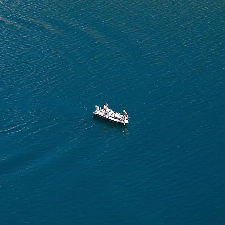 In بيت للعطل